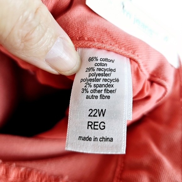 Maurices Slim Straight Ankle Mid Rise Super Stretch Jeans Pants NWT - Picture 10 of 11